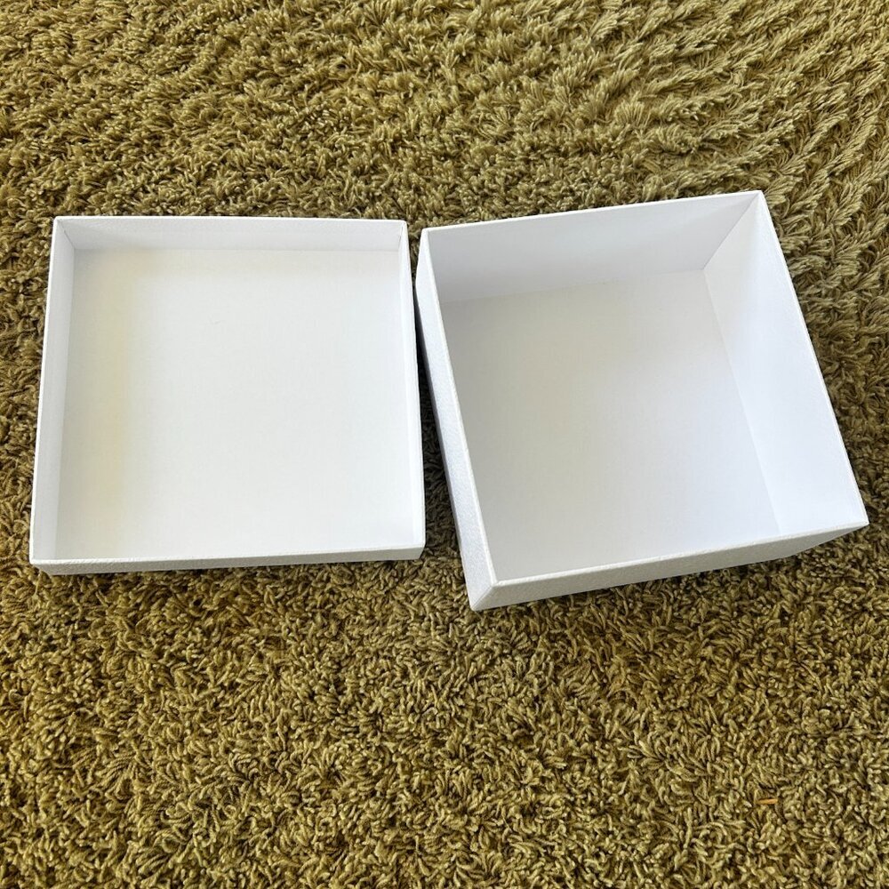 DIOR Authentic Dior Empty Gift Box New Condition 8.5"X8.5"X4" Gray White - Picture 5 of 6